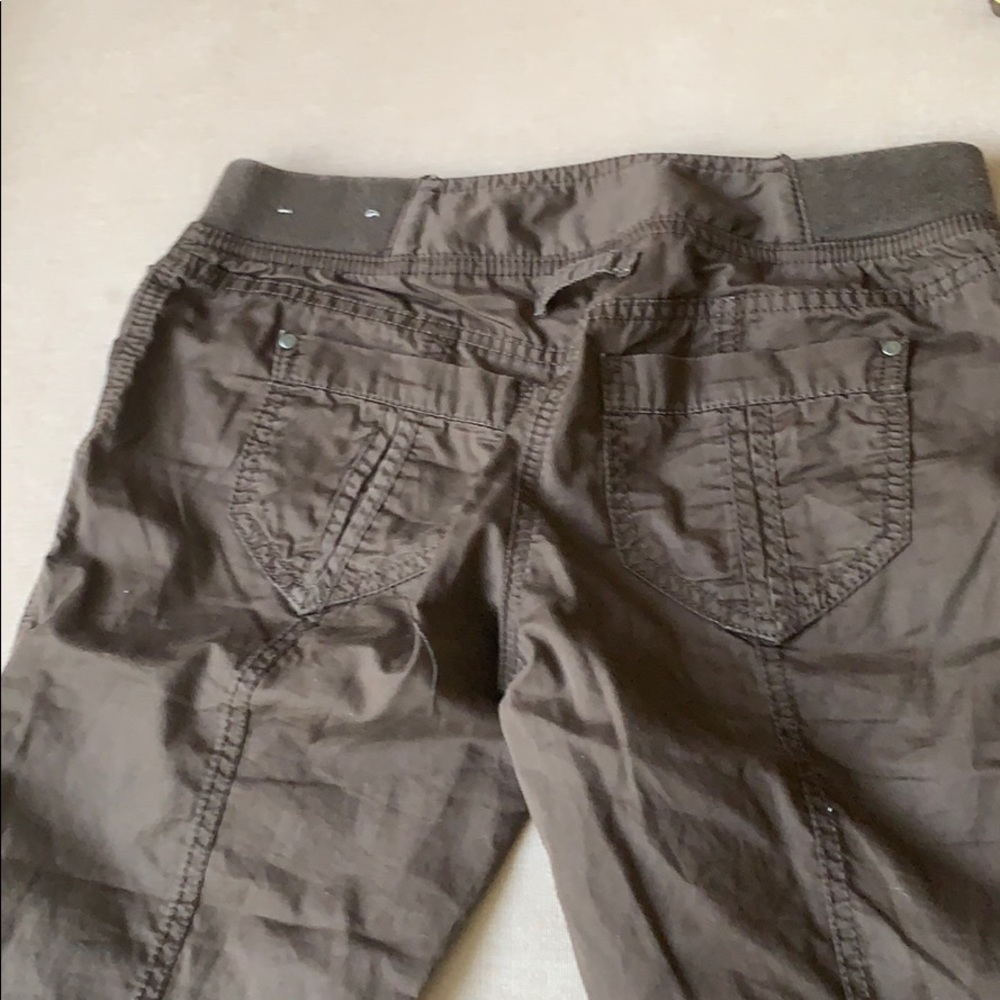 NWOT LOFT Chocolate brown crop pants - 00P - Picture 3 of 3